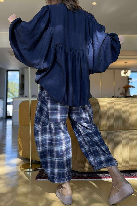 Balmoral Blouse Navy /4 =